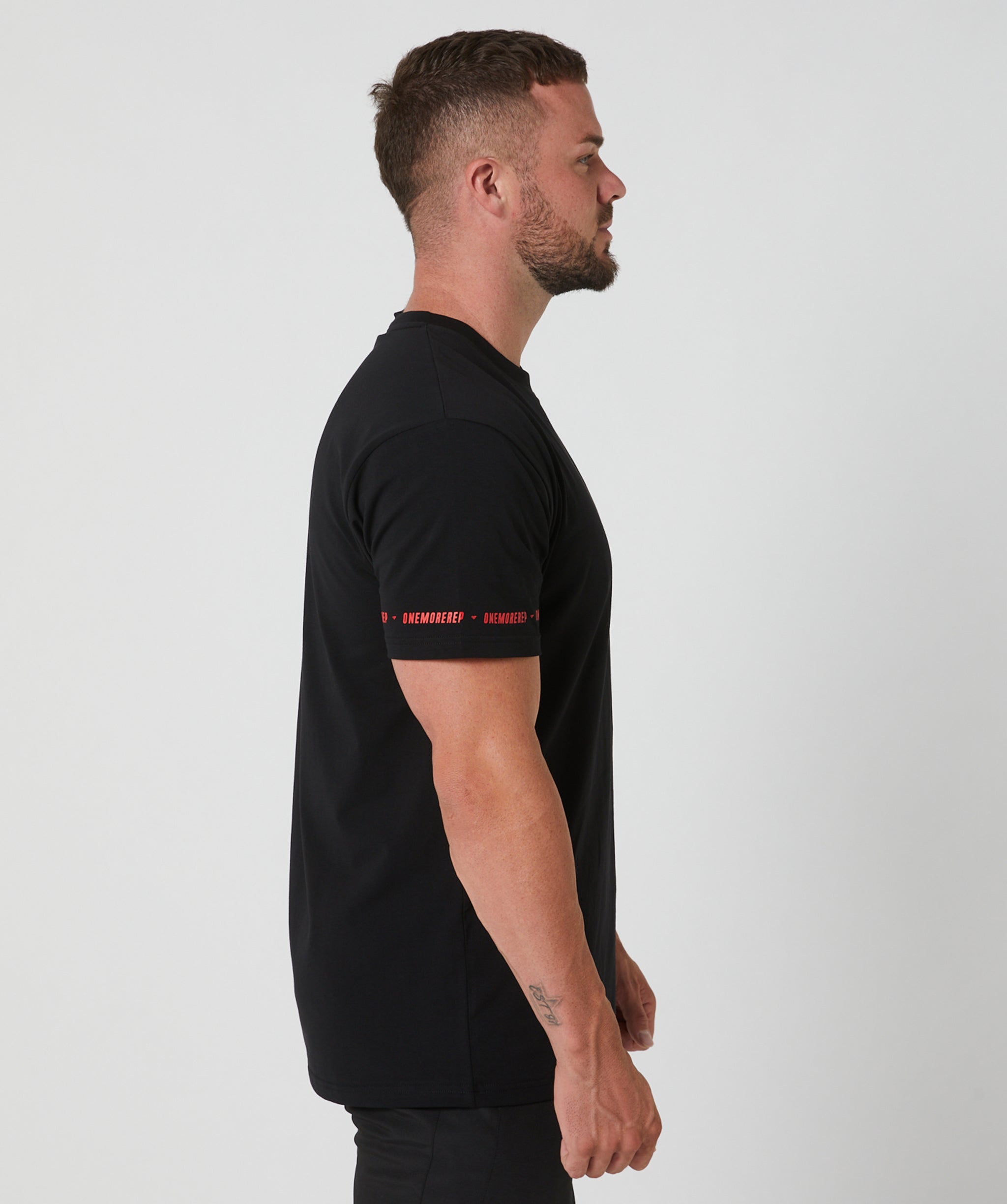 Flex Standard Tee Black/Crimson