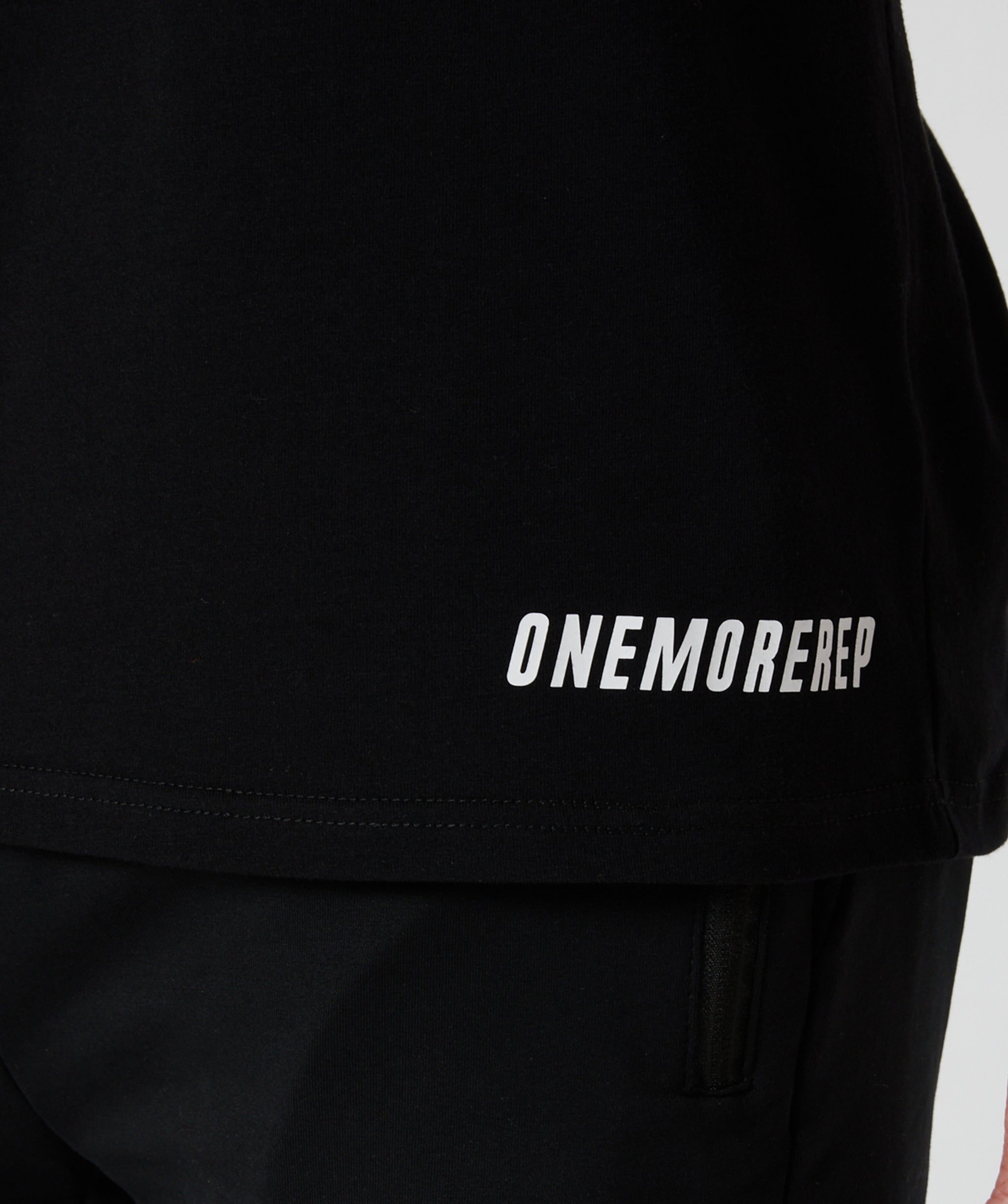 Core Muscle Tee Black