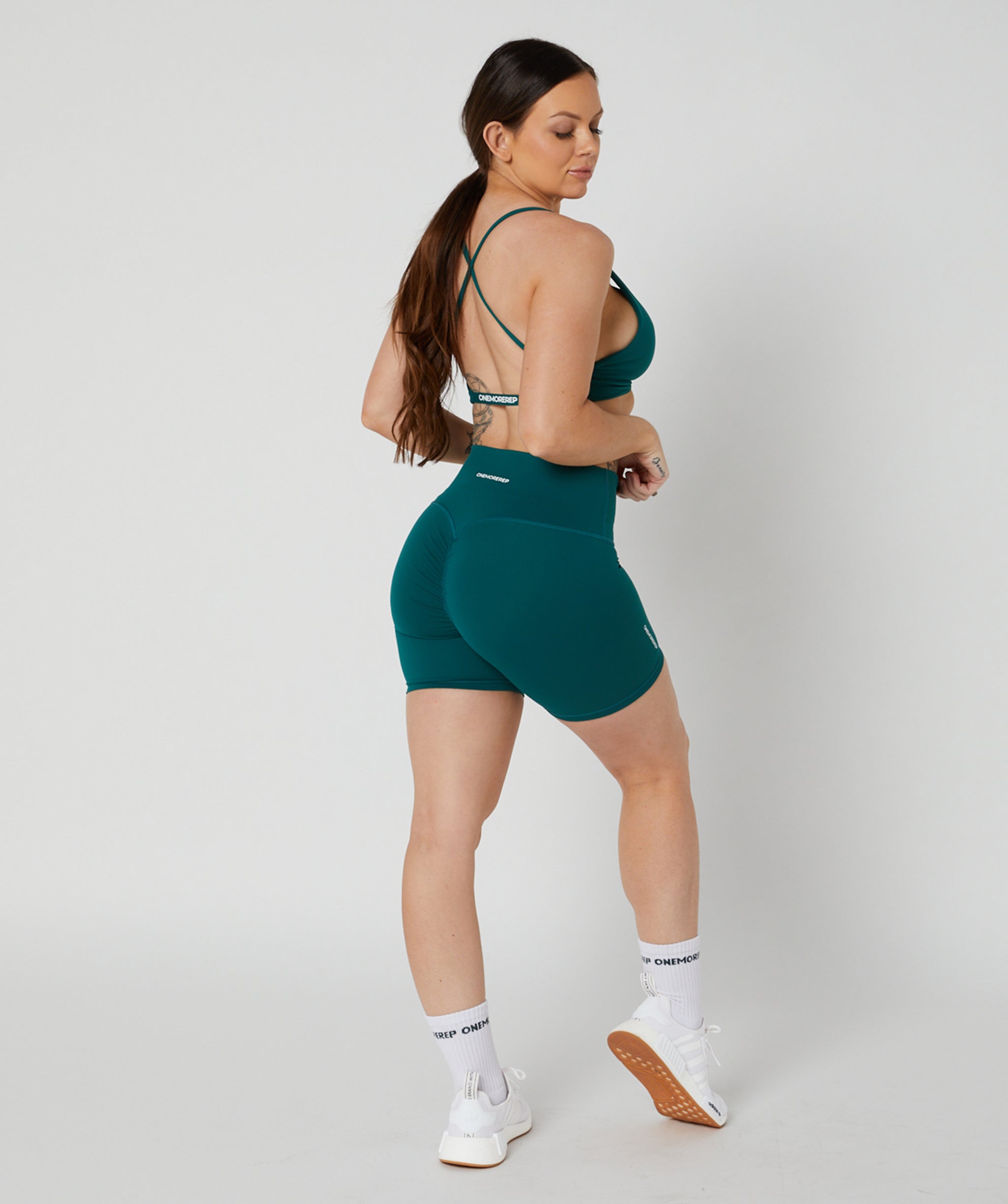 Core Scrunch Shorts Forest