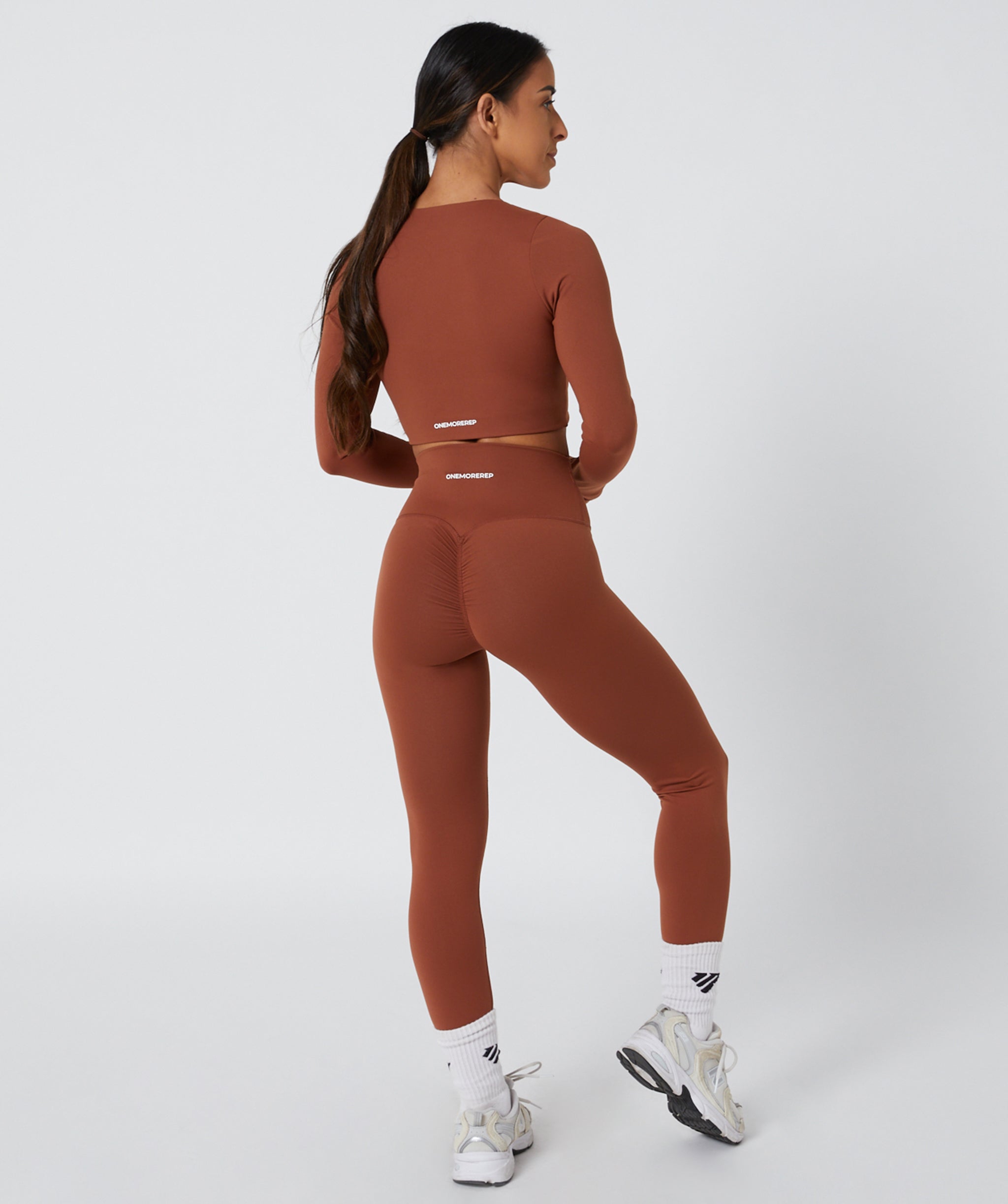 Infinity Long Sleeve Crop Caramel