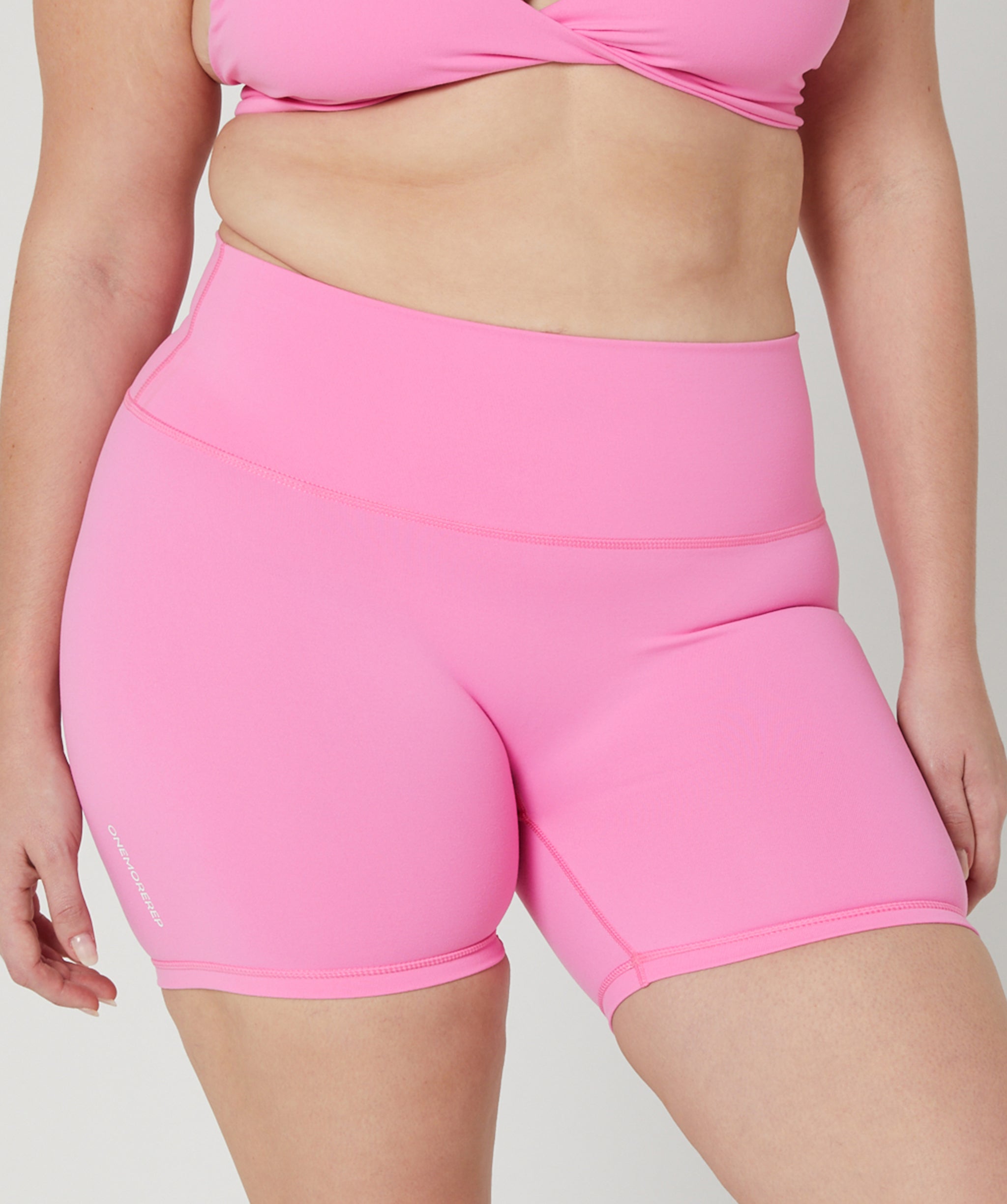 Core Scrunch Shorts Candy Pink