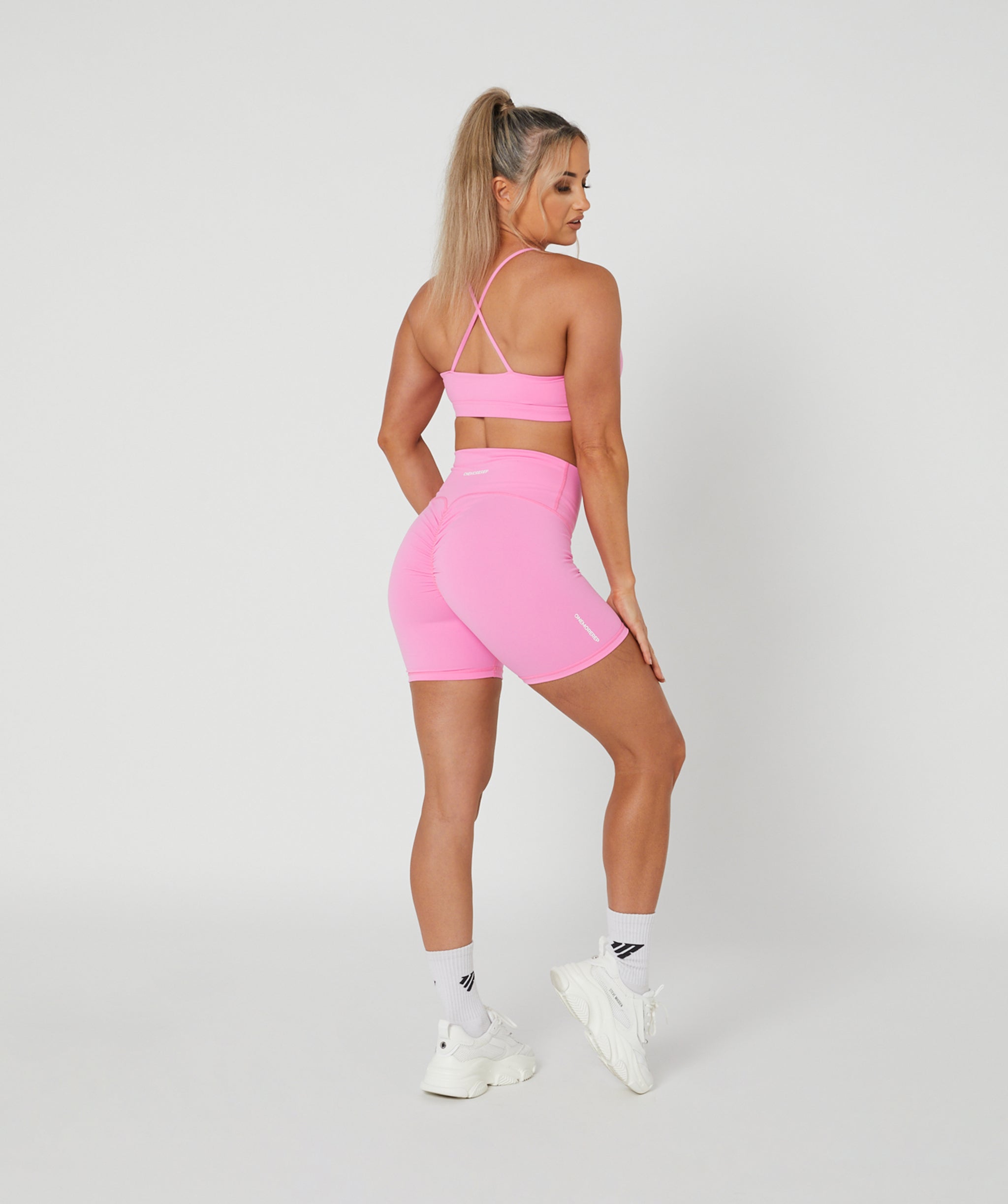 Core Scrunch Shorts Candy Pink