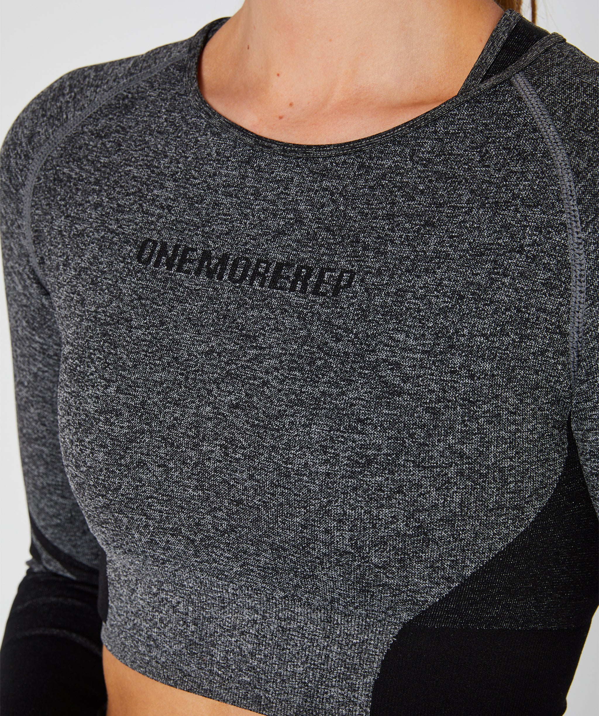 True Seamless Longsleeve Crop Black